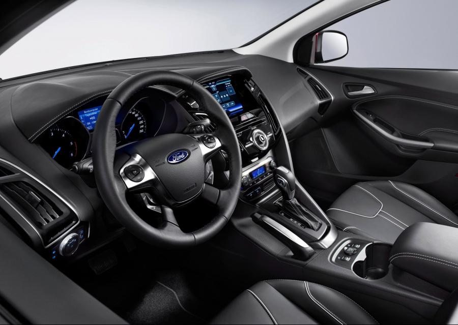  Ford Focus Wagon 2012 года  (фото 3 из 10)